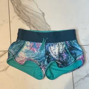Lululemon ivivva shorts